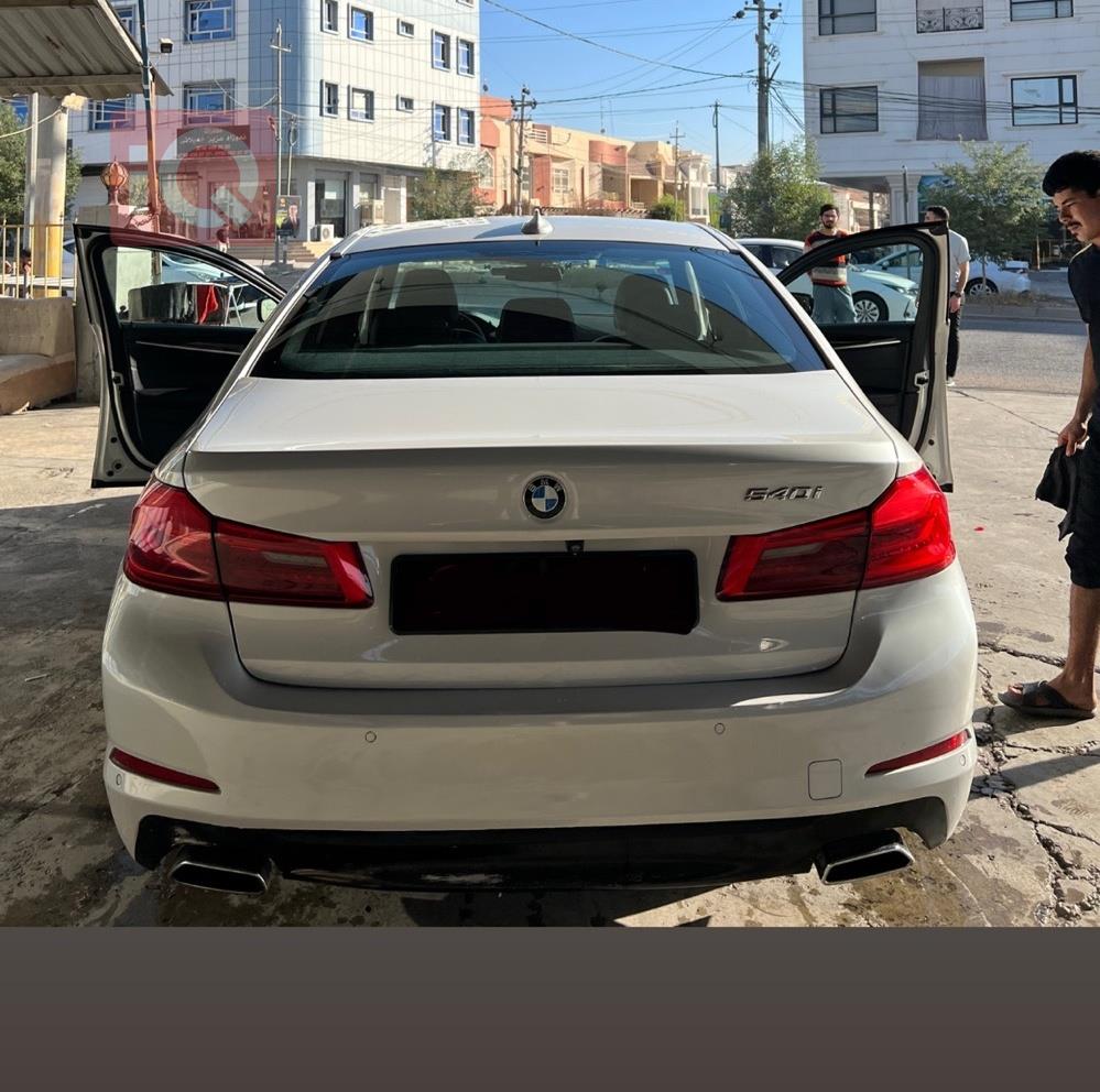 بی ئێم دەبڵیو سیریەس 5